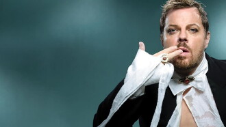 Eddie Izzard: Stripped Trailer