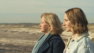 Eher fliegen hier UFOs Trailer