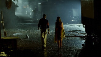 Ek Chalis Ki Last Local Trailer