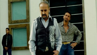 El botas blancas Trailer