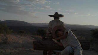 El diablo en el camino Trailer