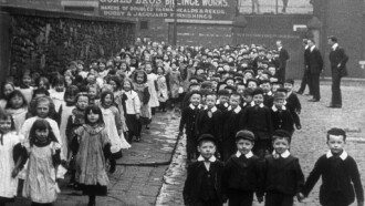 Electric Edwardians - The Films Of Mitchell And Kenyon Trailer