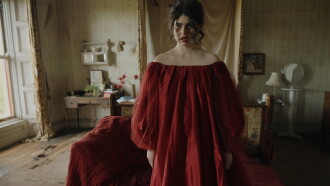 Elisa in Wonderland Trailer