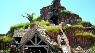 Ernest Goes to Splash Mountain Trailer