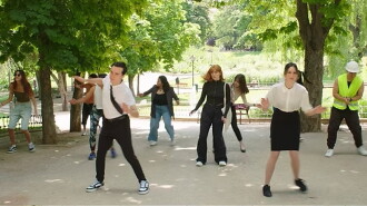 Everybody knows how to dance Trailer