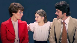 Evlidir Ne Yapsa Yeridir Trailer