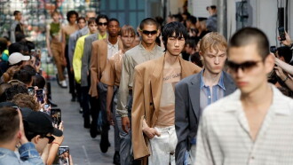Fast Fashion - Les dessous de la mode à bas prix Trailer
