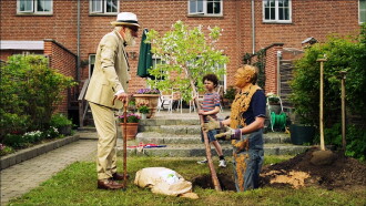 Father of Four: Onkel Sofus Returns Trailer