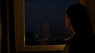Fenêtre sur absence Trailer