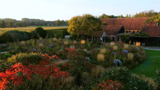 Five Seasons: The Gardens of Piet Oudolf Trailer