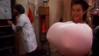Flesh Gordon Meets the Cosmic Cheerleaders Trailer