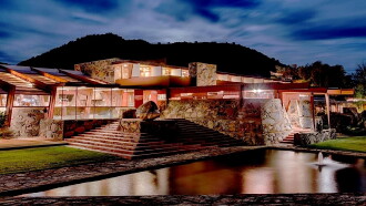 Frank Lloyd Wright: Phoenix From the Ashes Trailer