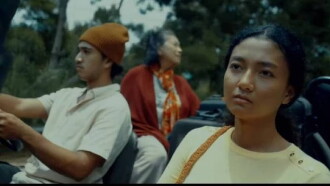 Glo, Kau Cahaya Trailer