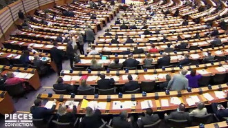 Gros salaires, privilèges et gaspillages : enquête sur les milliards de l’Europe Trailer