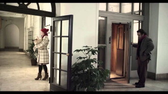 Hátsó lépcső Trailer