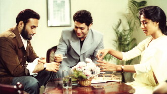 Hazaaron Khwaishein Aisi Trailer