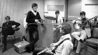 Herman's Hermits - Listen People, 1964-1969 Trailer