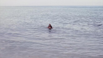 Hot Beach Babe Aims to Please Trailer