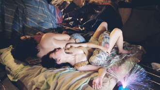 I Don't Want to Sleep Alone Trailer