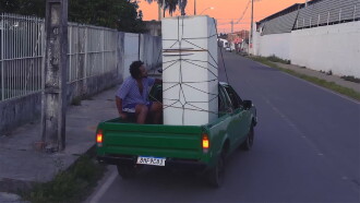 Ímã de Geladeira Trailer