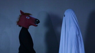 Insânia de uma consciência ou: A fútil história de um fantasma Trailer