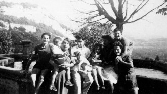 Izieu, des enfants dans la Shoah Trailer