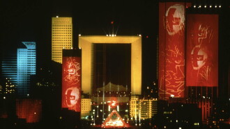 Jean-Michel Jarre - Paris, La Défense Trailer