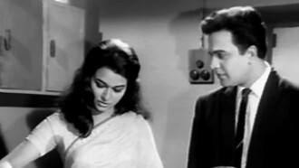 Kakhono Megh Trailer
