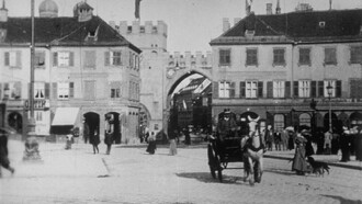 Karlsplatz Trailer