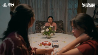 Kembang Sepasang Trailer