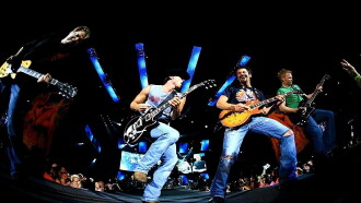 Kenny Chesney: Summer In 3D Trailer