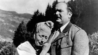 Kohlhiesel's Daughters Trailer