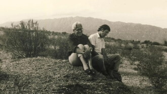 La Fraternidad del desierto Trailer
