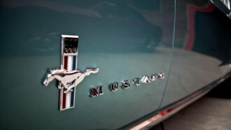 La légende du Mustang Trailer