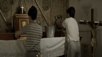 La paz de los cementerios Trailer