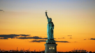 La Statue de la Liberté, naissance d'un symbole Trailer