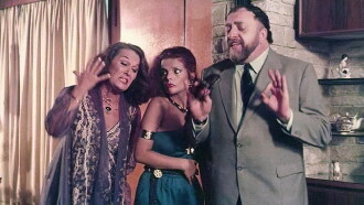 Las Lobas Trailer
