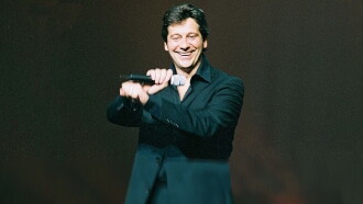 Laurent Gerra au Palais des Sports Trailer