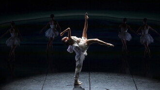 Le lac des cygnes au théâtre national de Chaillot Trailer
