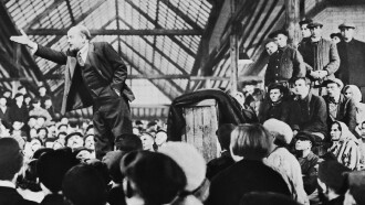 Lenin in October Trailer