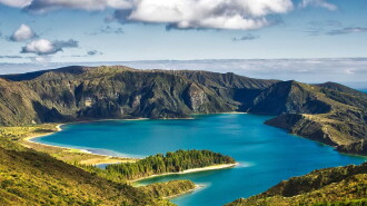 Les Açores, un jardin au coeur de l'océan Trailer
