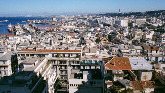Les Baies d'Alger Trailer