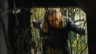 Les escaliers sont en papier Trailer