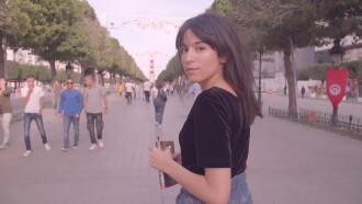 Les fleurs du bitume Trailer