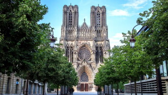 Les secrets de la cathédrale de Reims Trailer