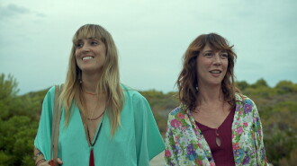 Les vacances de Mara Trailer