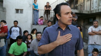Los Traficantes Trailer