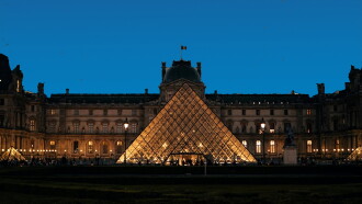 Louvre: la visite Trailer