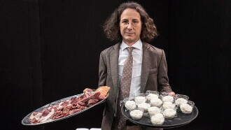 L'uomo che volle vivere 120 anni Trailer