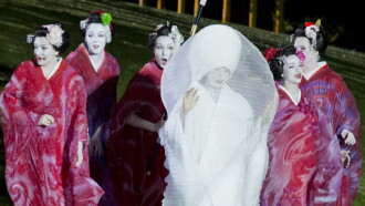 Madama Butterfly on Sydney Harbour Trailer